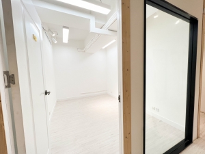 Rent Industrial Building【專營觀塘工廈出租】『MAN-HK.COM』觀塘工廈出租 觀塘分租單位 觀塘租工廈 觀塘租工作室 觀塘租樓上舖 租STUDIO 觀塘樓上舖出租 觀塘工作室出租 觀塘網店工作室 觀塘工作坊出租 觀塘工廈物業代理 SHOWROOM 觀塘小型工作坊出租 觀塘小型工作室出租 觀塘小型辦公室出租 觀塘小型烘焙教室出租 觀塘小型時裝網店出租 觀塘小型水晶網店出租 觀塘塔羅工作室出租 觀塘多功能工作室出租等等