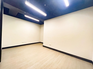 Rent Industrial Building【專營觀塘工廈出租】『MAN-HK.COM』觀塘工廈出租 觀塘分租單位 觀塘租工廈 觀塘租工作室 觀塘租樓上舖 租STUDIO 觀塘樓上舖出租 觀塘工作室出租 觀塘網店工作室 觀塘工作坊出租 觀塘工廈物業代理 SHOWROOM 觀塘小型工作坊出租 觀塘小型工作室出租 觀塘小型辦公室出租 觀塘小型烘焙教室出租 觀塘小型時裝網店出租 觀塘小型水晶網店出租 觀塘塔羅工作室出租 觀塘多功能工作室出租等等