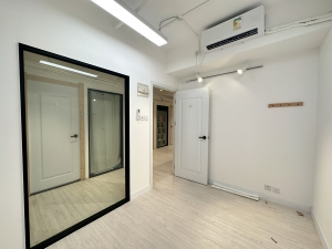 Rent Industrial Building【專營觀塘工廈出租】『MAN-HK.COM』觀塘工廈出租 觀塘分租單位 觀塘租工廈 觀塘租工作室 觀塘租樓上舖 租STUDIO 觀塘樓上舖出租 觀塘工作室出租 觀塘網店工作室 觀塘工作坊出租 觀塘工廈物業代理 SHOWROOM 觀塘小型工作坊出租 觀塘小型工作室出租 觀塘小型辦公室出租 觀塘小型烘焙教室出租 觀塘小型時裝網店出租 觀塘小型水晶網店出租 觀塘塔羅工作室出租 觀塘多功能工作室出租等等