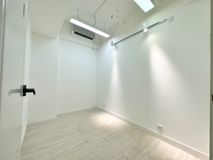 Rent Industrial Building【專營觀塘工廈出租】『MAN-HK.COM』觀塘工廈出租 觀塘分租單位 觀塘租工廈 觀塘租工作室 觀塘租樓上舖 租STUDIO 觀塘樓上舖出租 觀塘工作室出租 觀塘網店工作室 觀塘工作坊出租 觀塘工廈物業代理 SHOWROOM 觀塘小型工作坊出租 觀塘小型工作室出租 觀塘小型辦公室出租 觀塘小型烘焙教室出租 觀塘小型時裝網店出租 觀塘小型水晶網店出租 觀塘塔羅工作室出租 觀塘多功能工作室出租等等